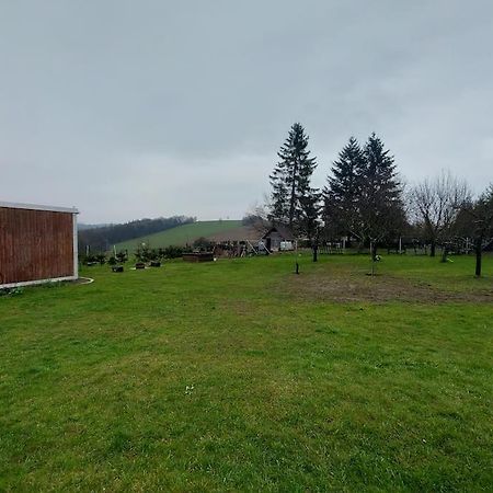 فيلا Dum Nedaleko Resovskych Vodopadu Tvrdkov المظهر الخارجي الصورة